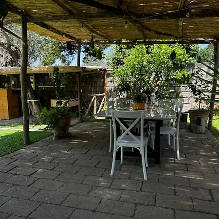 לינה וארוחת בוקר Lidia 4*